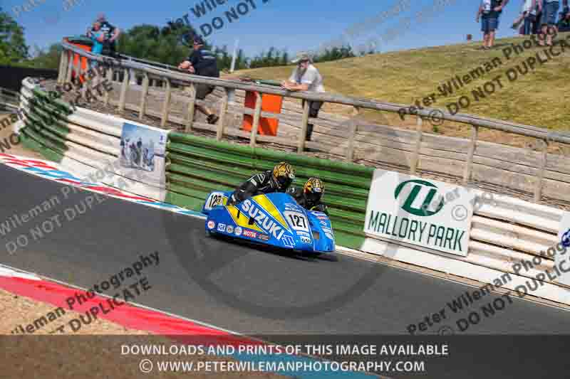 Vintage motorcycle club;eventdigitalimages;mallory park;mallory park trackday photographs;no limits trackdays;peter wileman photography;trackday digital images;trackday photos;vmcc festival 1000 bikes photographs